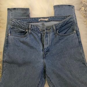 Levis skinny high waisted jean